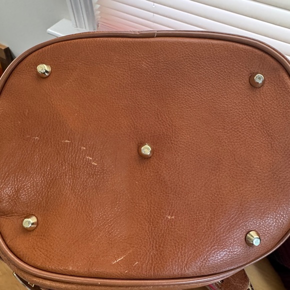 NEW VALENTINA Italy Red Tan Leather Lg Crossbody Bucket Shoulder Bag 2 top zips - Picture 10 of 14